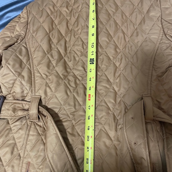 Burberry Diamond Quilted Jacket Authentic - Picture 10 of 10